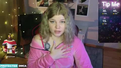 Snapshot of doll_chloe_ chatting on 01-13-25, 07:00 Chloe online show from 01-13-25, 07:00