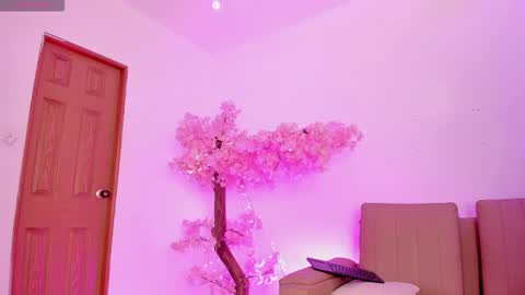 doll_isa_ online show from 01-16-26, 06:45