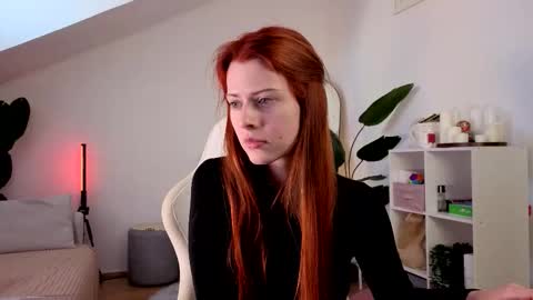 Snapshot of doll_lesli chatting on 09-13-25, 06:24 Your doll Lesli online show from 09-13-25, 06:24