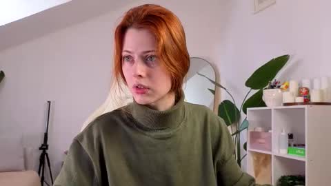 Snapshot of doll_lesli chatting on 10-17-25, 09:23 Your doll Lesli online show from 10-17-25, 09:23