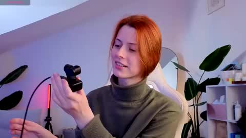 Snapshot of doll_lesli chatting on 11-24-25, 08:36 Your doll Lesli online show from 11-24-25, 08:36