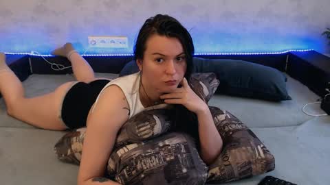 Jade online show from 06-08-26, 04:24