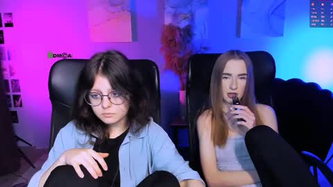 doll_vey online show from 11-21-25, 09:02