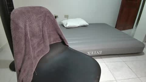 DollarHot30 online show from 10-24-25, 08:33