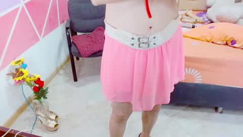 Snapshot of dolldirtyxxx1 chatting on 01-18-26, 05:39 ilona online show from 01-18-26, 05:39