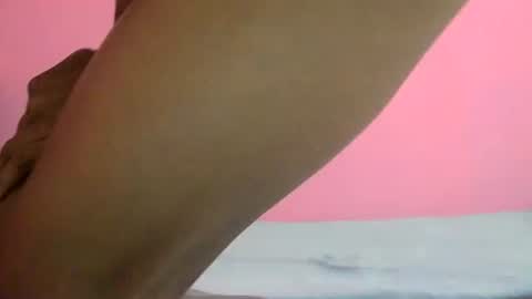 Snapshot of dollepoupee chatting on 10-30-25, 05:53 dollepoupee online show from 10-30-25, 05:53