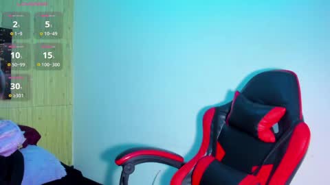 dolly_boob online show from 04-11-26, 07:45