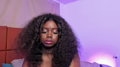 emily --  online show from 12-03-24, 10:51