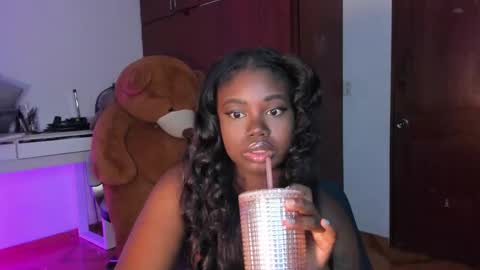 emily --  online show from 09-12-25, 11:32