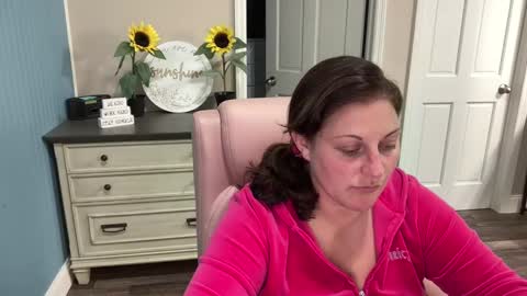 Dolly online show from 02-28-25, 01:47