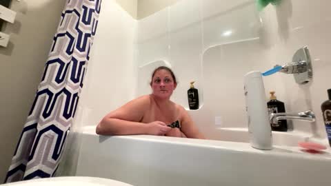 Dolly online show from 09-27-25, 08:36