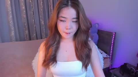 Snapshot of dollyiaa chatting on 06-14-26, 01:57 Dollya online show from 06-14-26, 01:57