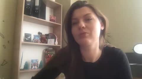 DollyRoma online show from 12-16-25, 09:47