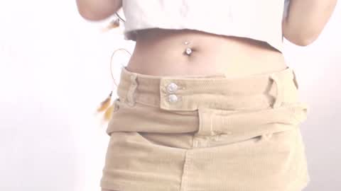 Snapshot of dollysweet666 chatting on 02-19-25, 05:49 dollysweet666 online show from 02-19-25, 05:49