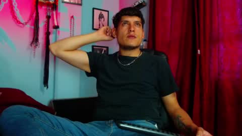 Diego Castell online show from 03-25-26, 02:56