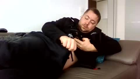 Snapshot of dombio_12 chatting on 12-05-25, 11:19 dombio_12 online show from 12-05-25, 11:19