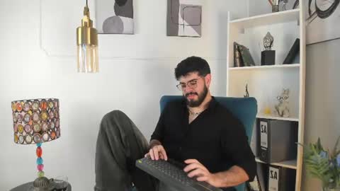 Snapshot of domboy_ chatting on 06-14-26, 08:00 domboy online show from 06-14-26, 08:00