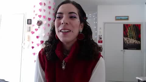 Snapshot of domenica_dos_ouros chatting on 06-08-26, 12:49 sweet domme online show from 06-08-26, 12:49