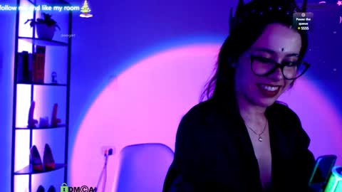 Snapshot of domgiirl chatting on 12-19-24, 02:12 Mistress online show from 12-19-24, 02:12
