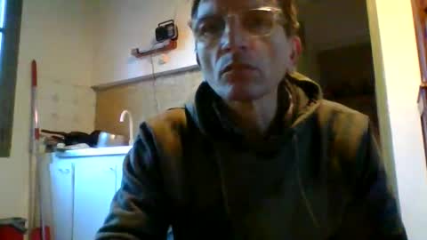 domi94300 online show from 11-30-25, 03:38