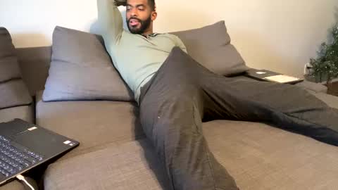 Snapshot of domidick7 chatting on 02-21-25, 08:38 Domi online show from 02-21-25, 08:38