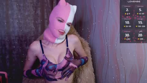 Snapshot of domiiniicana chatting on 01-12-25, 12:44 domiiniicana online show from 01-12-25, 12:44