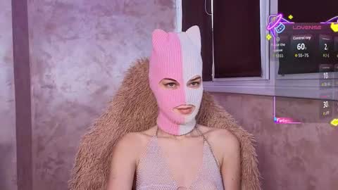 Snapshot of domiiniicana chatting on 10-26-25, 11:27 domiiniicana online show from 10-26-25, 11:27