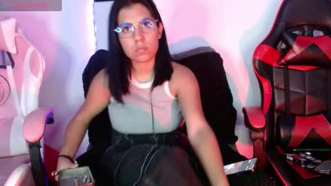 Snapshot of domina_lia chatting on 12-23-24, 04:22 Domina Lia online show from 12-23-24, 04:22