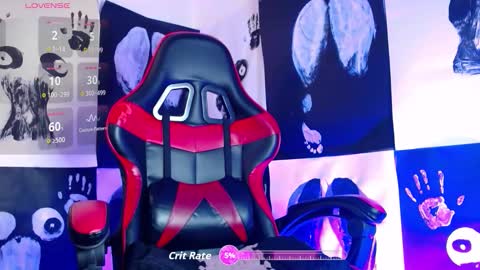 Snapshot of domina_lia chatting on 10-29-25, 02:36 Domina Lia online show from 10-29-25, 02:36