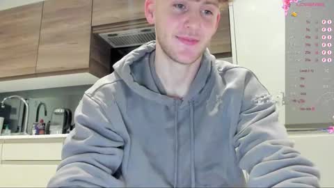 Alex...  online show from 12-17-25, 09:21