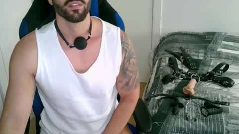 DominatedTitan online show from 10-12-25, 09:30