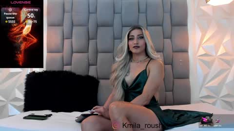 Snapshot of dominatrix_camila chatting on 12-16-24, 07:15 Camila Roushell online show from 12-16-24, 07:15