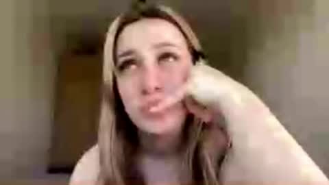 Mia online show from 05-24-26, 02:22