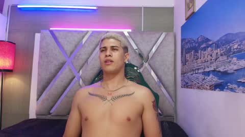DOMI online show from 05-18-26, 04:07