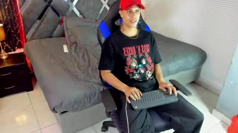 DOMI online show from 05-31-26, 03:26