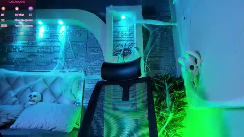 dominic de luca online show from 10-17-25, 03:53