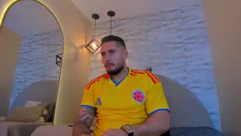 Snapshot of dominic_de_luca chatting on 06-16-26, 11:02 dominic de luca online show from 06-16-26, 11:02