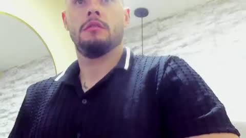 Snapshot of dominic_de_luca chatting on 06-20-26, 11:24 dominic de luca online show from 06-20-26, 11:24