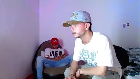 Snapshot of dominic_hanks chatting on 07-01-26, 12:18 DOMINIC AND ANDREW online show from 07-01-26, 12:18