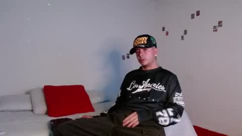 Snapshot of dominic_hanks chatting on 07-15-26, 05:34 DOMINIC AND ANDREW online show from 07-15-26, 05:34