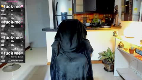 SANTI  independent model online show from 09-26-25, 02:04