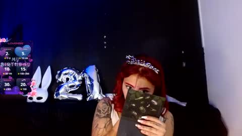 Snapshot of dominic_queen chatting on 06-24-26, 12:26 online show from 06-24-26, 12:26