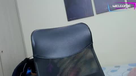 Snapshot of dominic_silva chatting on 01-13-25, 06:38 Dominic online show from 01-13-25, 06:38