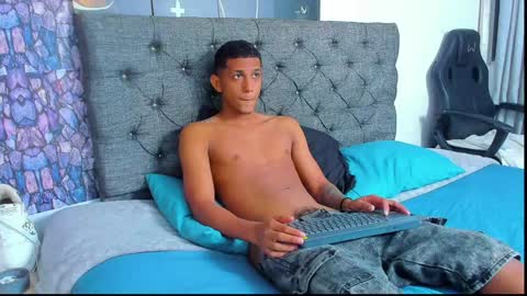 dominic_smith_ online show from 01-09-25, 12:14