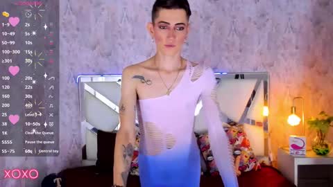 Dominic online show from 09-28-25, 01:27