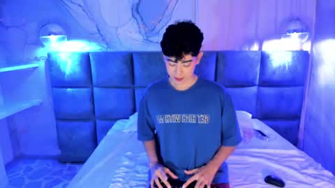 DOMINIC  online show from 06-11-26, 08:07
