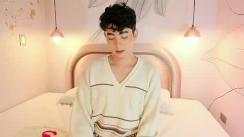 DOMINIC  online show from 07-11-26, 08:22