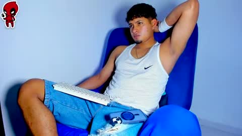 Snapshot of dominick_king chatting on 06-21-26, 12:13 Dominic online show from 06-21-26, 12:13