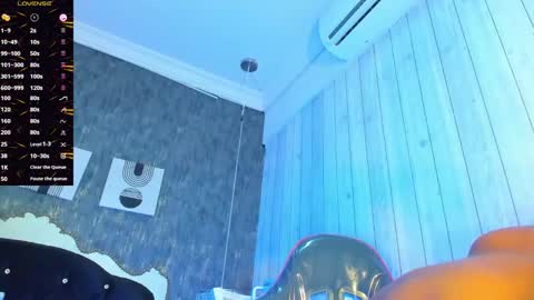 Snapshot of dominicsccott chatting on 02-22-25, 12:19 Dominicscott online show from 02-22-25, 12:19