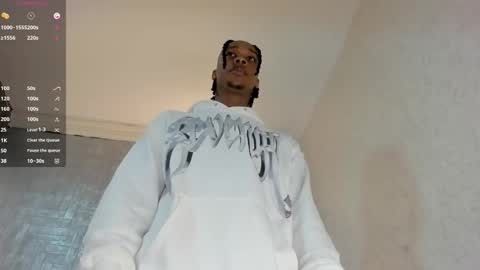 Snapshot of dominicsccott chatting on 10-12-25, 12:37 Dominicscott online show from 10-12-25, 12:37